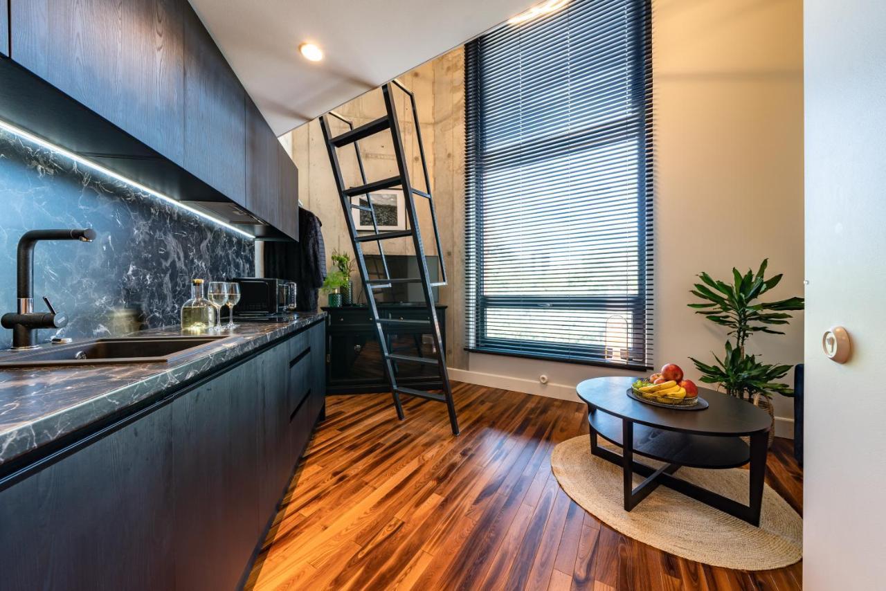 Dream Stay - Modern City Centre Lofts With Self Check-In Tallinn Exteriör bild